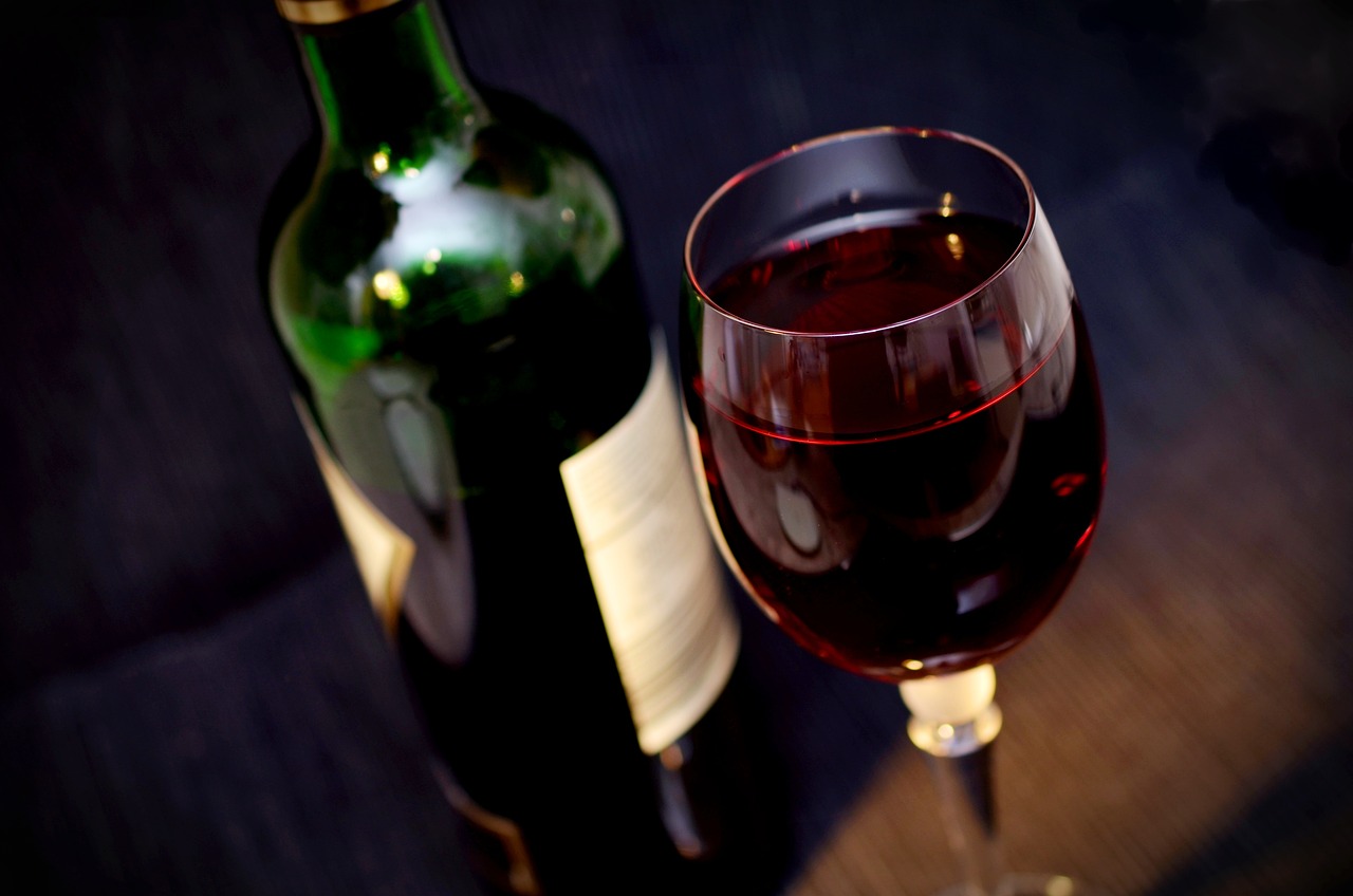 hoe kan het serveren van wijn op de juiste temperatuur de smaak beinvloeden 6